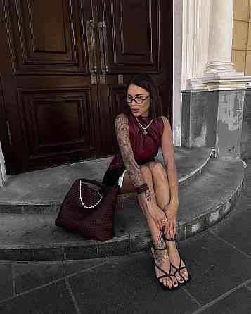 Жіночий трендовий топ із драпіруванням з екошкіри Бордо, 44/46 Одеса