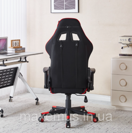Кресло геймерское из ткани с регулировкой подлокотников B-142 компьютерное кресло для геймера черно-красное Мостиска