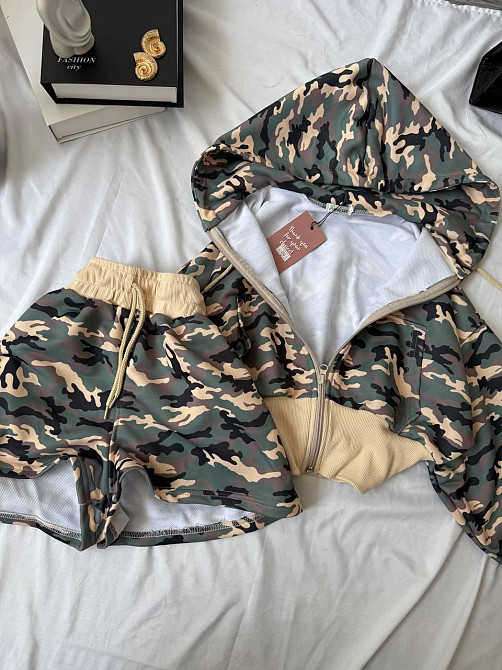 Жіночий принтований костюм-двійка: укорочена кофта та шорти в мілітарі стилі петля + рибана Хакі, 46/48 Одеса - фото 4