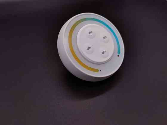 Miboxer Пульт керування 1 зонний білий CCT круглий настінний Мілайт з магнітним тримачем RF 2.4 Київ