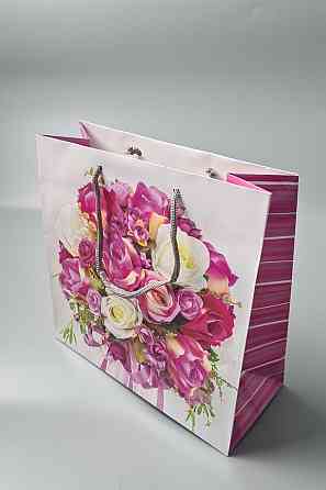 Пакет бумажный подарочный квадратный 23*24*10(артKV-130) (12 шт) Харьков