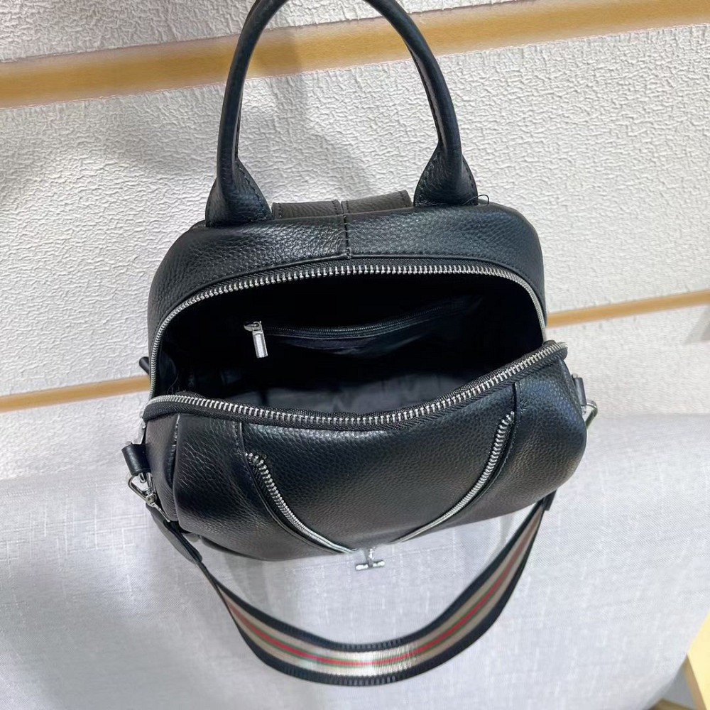 Рюкзак жіночий шкіряний з ременем 22х28х11, наплічна сумочка для дівчини студентки, чорна Кам'янське - фото 19