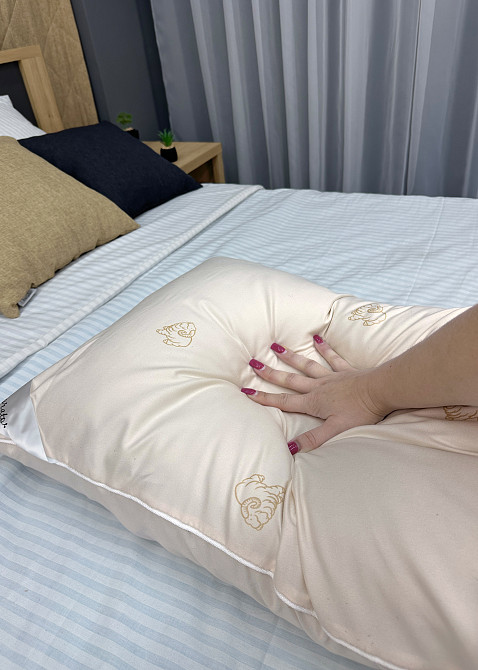 Подушка для сну гіпоалергенна Decorator Wool 50x70х20 см, колір бежевий (84-175) Київ - фото 4