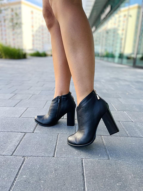 Жіночі черевики 95з чорні натуральна шкіра висота каблука 9 см (1115) 37р.40р. Коломия - фото 10