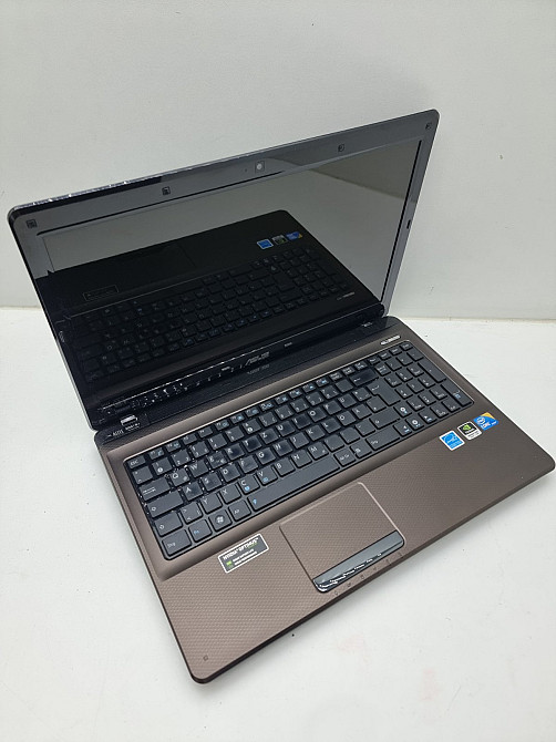 Ноутбук ASUS K52J i3-370M\2+2\0\Nvidia GT310M 1gb АКБ+ (товар вживаний) Луцк - изображение 1