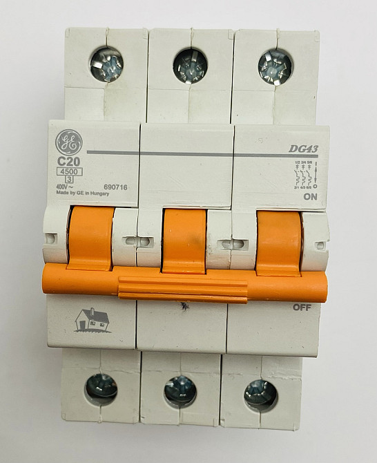 Автоматичний вимикач DG43C20 C20 3P Луцк - изображение 1