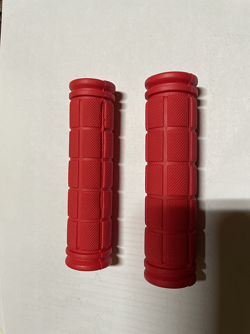 Ручки руля велосипедные (красный) Мукачево - изображение 1