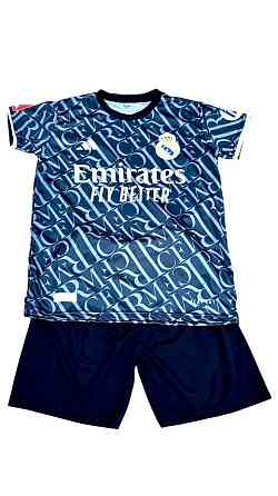 Футбольна форма ADIDAS Real Madrid VINNI JR Вишневе