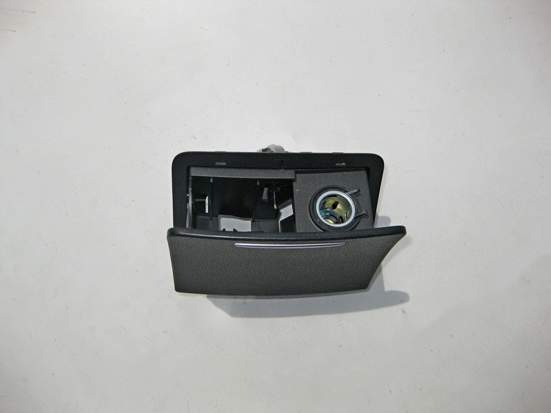 Mercedes-Benz  A2136805001 9051 Механізм задньої попільнички чорний E-Class W213 Одесса - изображение 2