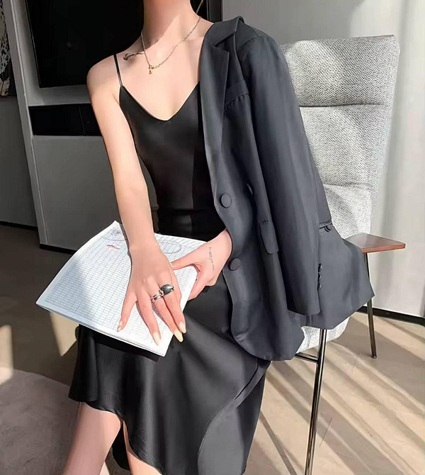 Жіноче мідіплаття-комбінація на тонких бретелях шовк Чорний Одеса - фото 3