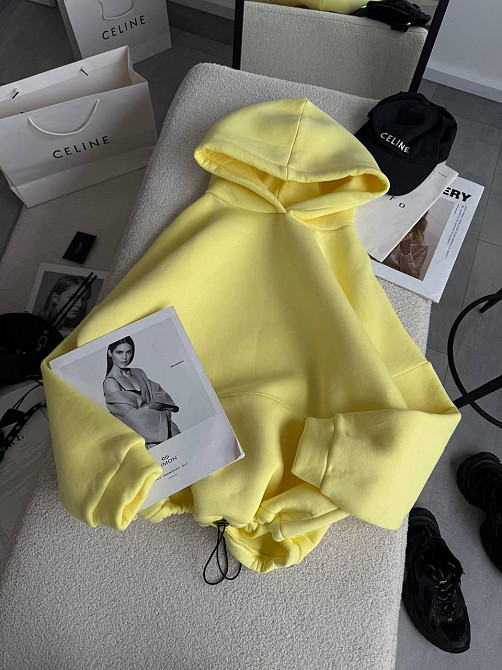 Женская базовая кофта худи из турецкой тринитки на флисе Лимонный Одесса - изображение 1