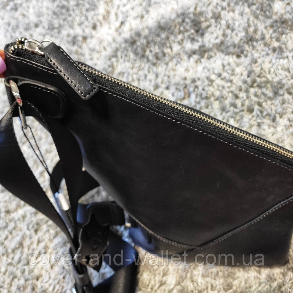 Мужская нагрудная сумка-слинг черного цвета из итальянской кожи Grande Pelle 721610 Киев - изображение 15