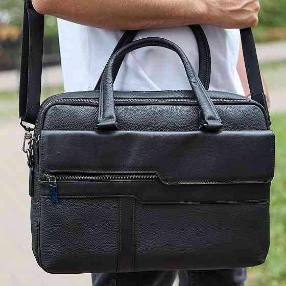 Чоловіча шкіряна ділова сумка чорного кольору Київ