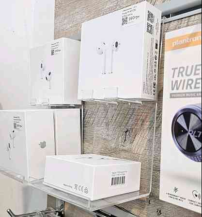 Підставка вітрина EKOSTAR для телефону в економ-панелі Київ