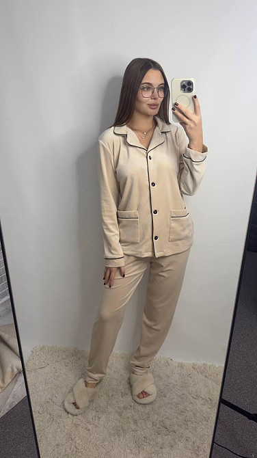 Костюм з плюшевого велюру на ґудзиках із двома кишенями Кремовий L Харків - фото 8