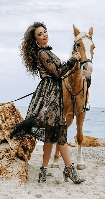 Красивое гипюровое платье (46) Киев - изображение 5