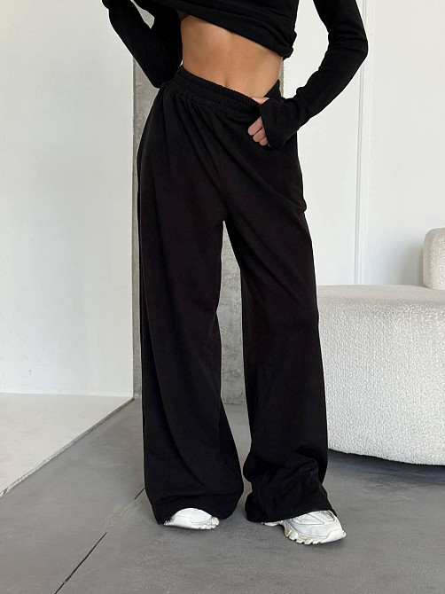 Женский теплый базовый костюм двойка из турецкого микрофлиса Черный Одесса - изображение 10