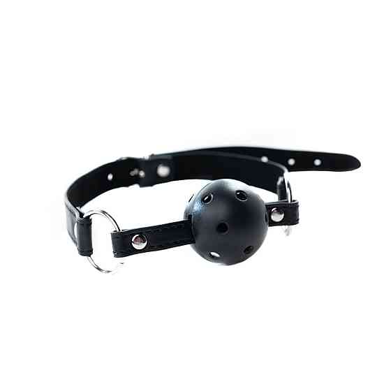 Кляп Black breathable ball gag with adjustablestrap Sex Aura Киев