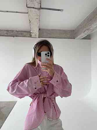 Женская стильная оверсайз рубашка с открытой спиной коттон Одесса