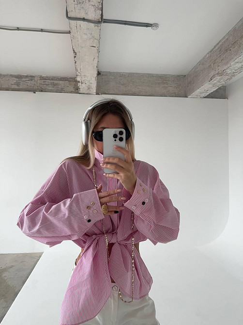 Женская стильная оверсайз рубашка с открытой спиной коттон Одесса - изображение 5