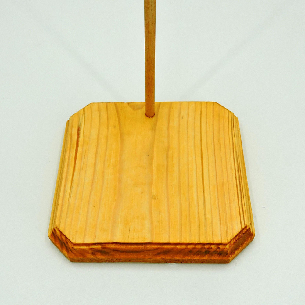 Подставка для кукол 