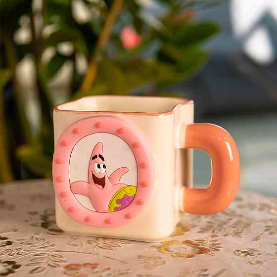 Фарфоровая чашка 