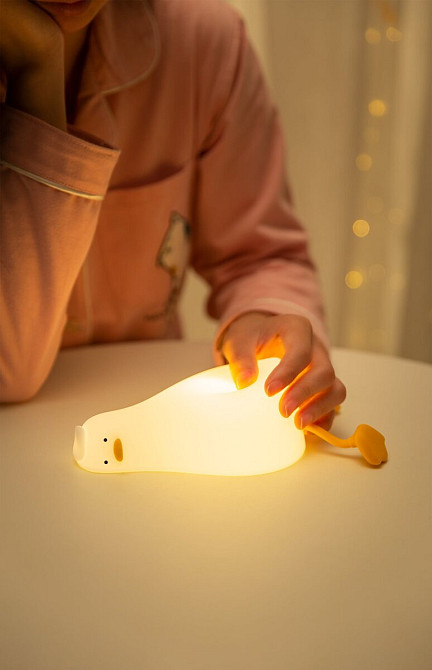 Силіконовий нічник "Лежача качка" з підставкою для телефону Коломия - фото 7