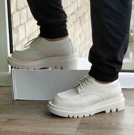 Женские Бежевые Туфли Кроссовки Белые на Танкетке Броги Кожаные Оксфорды (размеры: 36,37,38,39,40,41) - 6-23 Днепр