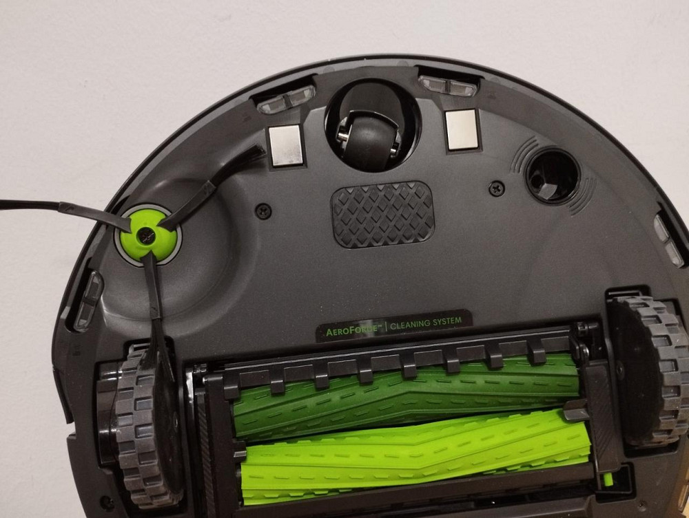 Робот-пилосос iRobot Roomba j7: розумний потужний пилосос 4000 Па, навігація iRobot Genius, Li-Ion Б/У Київ - фото 7