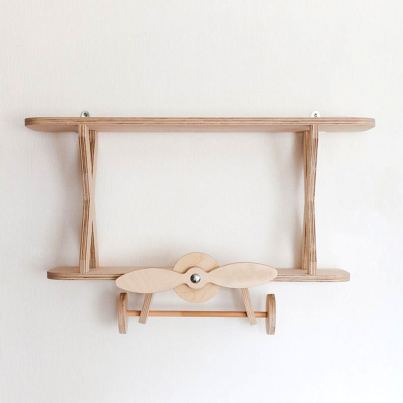 Настенная книжная полка 