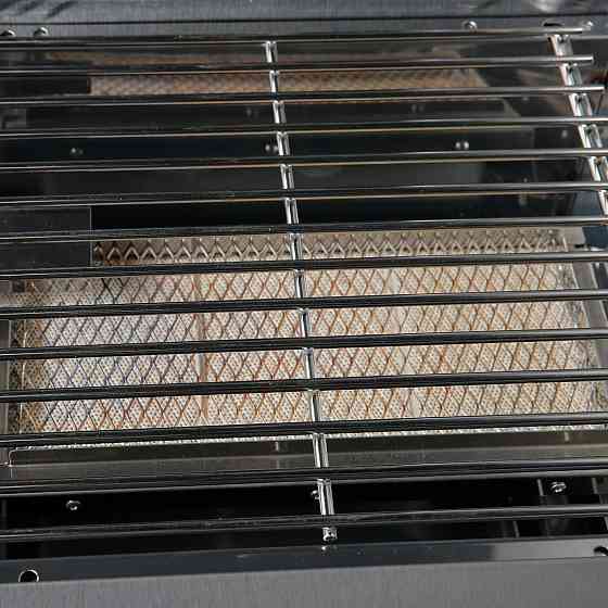 Газовий гриль SANTOS P-618, з бічним і заднім пальниками, нержавіюча сталь 900327 Код: 010948 Рівне