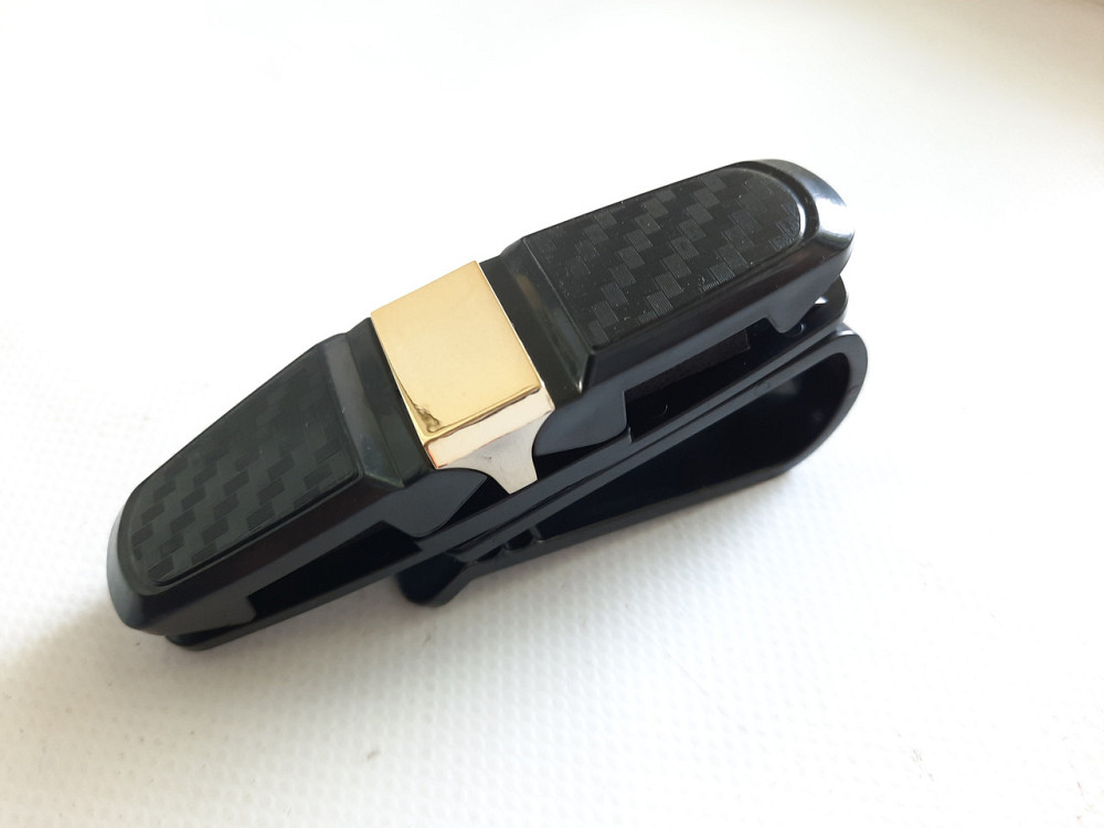 Тримач окулярів прищіпка 1305 carbon/gold Вінниця - фото 1