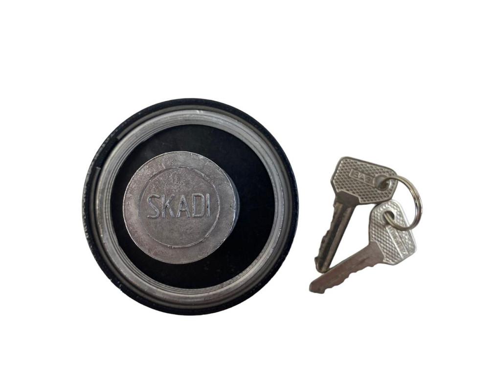 Кришка бака 2101-2107, 2121-21214, ЗАЗ 1102 Таврія з ключем метал (кришка бензобака) паливного Мукачево - фото 3