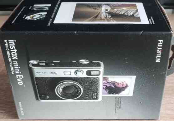 Фотоапарат Fujifilm INSTAX MINI EVO полороїд кольоровий. Харків