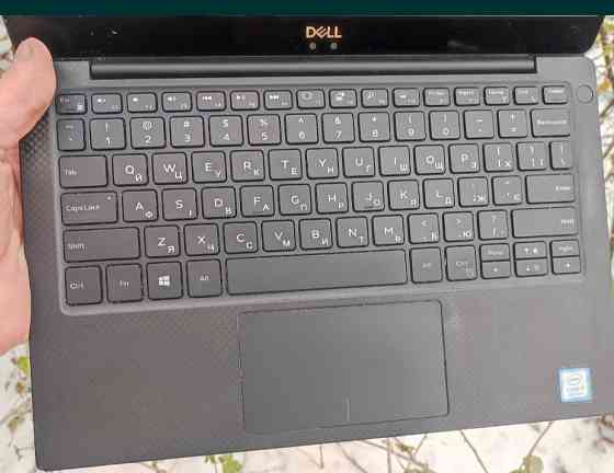 Ноутбук: DELL 4K Экран, XPS 13 9370( i7 8550U) 16Gb/256Gb. Киев