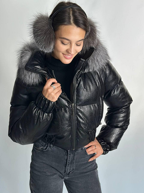 Женский зимний пуховик короткий черный с натуральным мехом Харьков - изображение 9