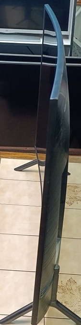 Телевизор Выгнутый экран Samsung 49