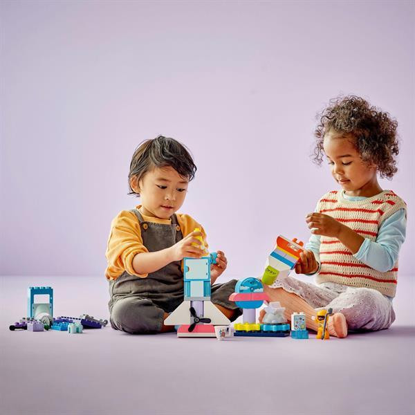 Конструктор LEGO DUPLO Town Пригоди на космічному шаттлі 3-в-1, 58 деталей (10422) Харків - фото 14