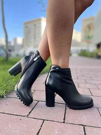 Жіночі черевики VELONY чорні натуральна шкіра висота 10см каблук 8см (6113-W405) Коломыя