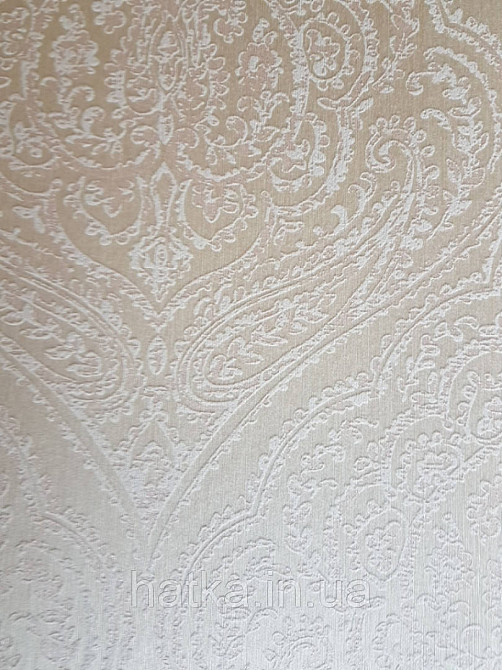 Текстильні шпалери на флізеліновій основі Cador Rasch Textil 086750 вензелі бежево-рожеві Київ - фото 5