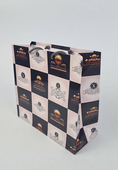 Пакет паперовий подарунковий квадратний 23*24*10 (артKV-150) (12 шт.) Харків - фото 1