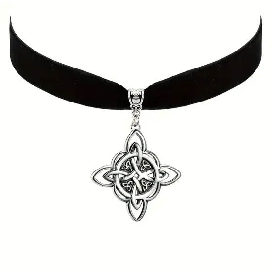 Готический чокер с кельтским узлом – бархатный чокер с подвеской Триединства Киев