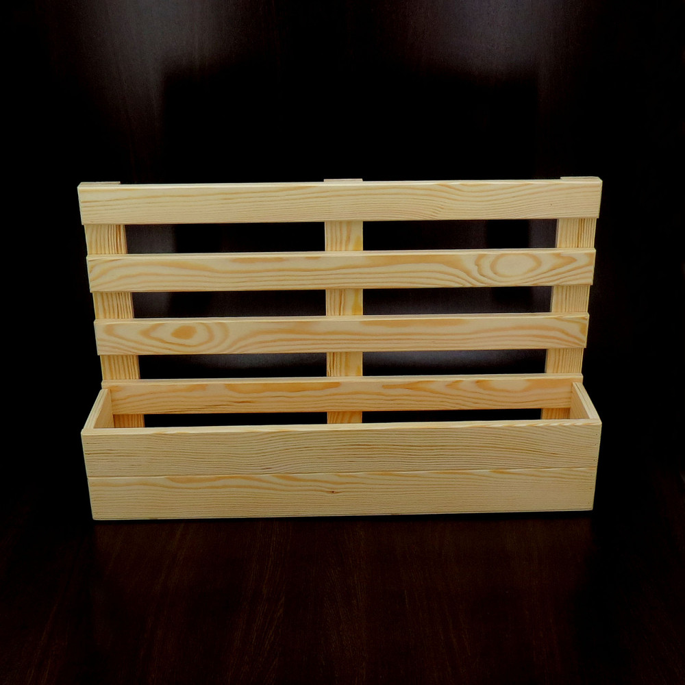 Полка настенная для цветов 