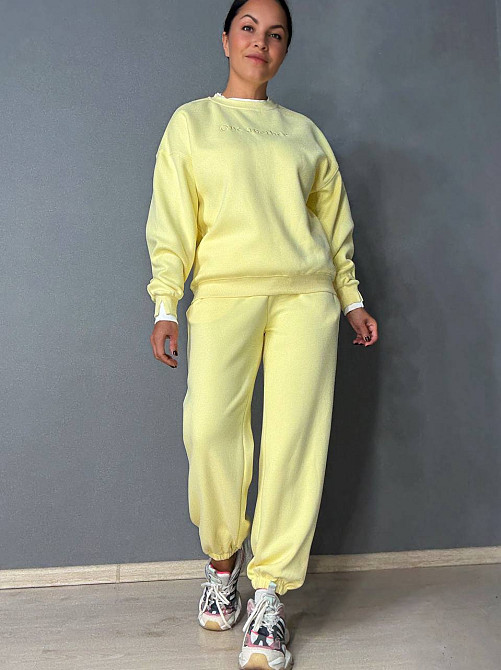 Костюм женский A-N 27063 свитшот и джогеры оверсайз с вышивкой желтый, желтый, S Киев - изображение 1
