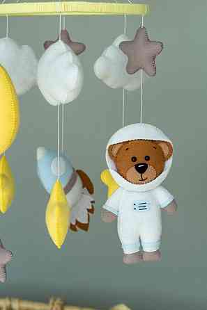 Дитячий музичний мобіль на ліжечко для немовлят WooolyWool «Космонавт» з 35 мелодіями Київ