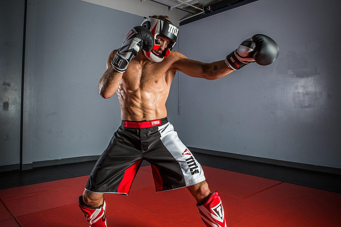 Боксерський шолом TITLE MMA Command Full Black/Red/White M (капа в комплекті) Каменское - изображение 5