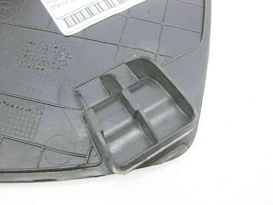 Mercedes-Benz  A2047231208 9051 Пластикова накладка - трикутник чорний передньої правої дверної карти C-Class W204 Одеса