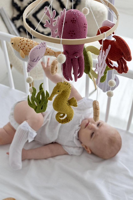Дитячий мобіль на ліжечко для немовлят WoollyFox "Морський світ: восьминіг, краб, морський коник, ри Київ - фото 4