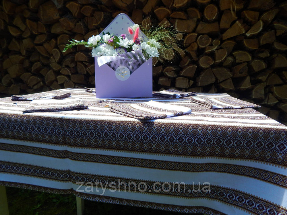 Вышитой столовый комплект: скатерть коричневая и 6 салфеток Киев - изображение 3