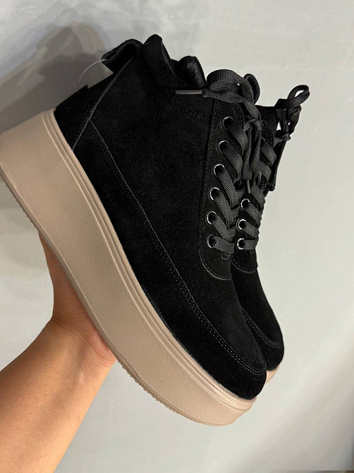 Ботинки женские Hengji 280-3 зимние на меху на бежевой подошве замшевые черные, 38, 24 см Киев - изображение 12